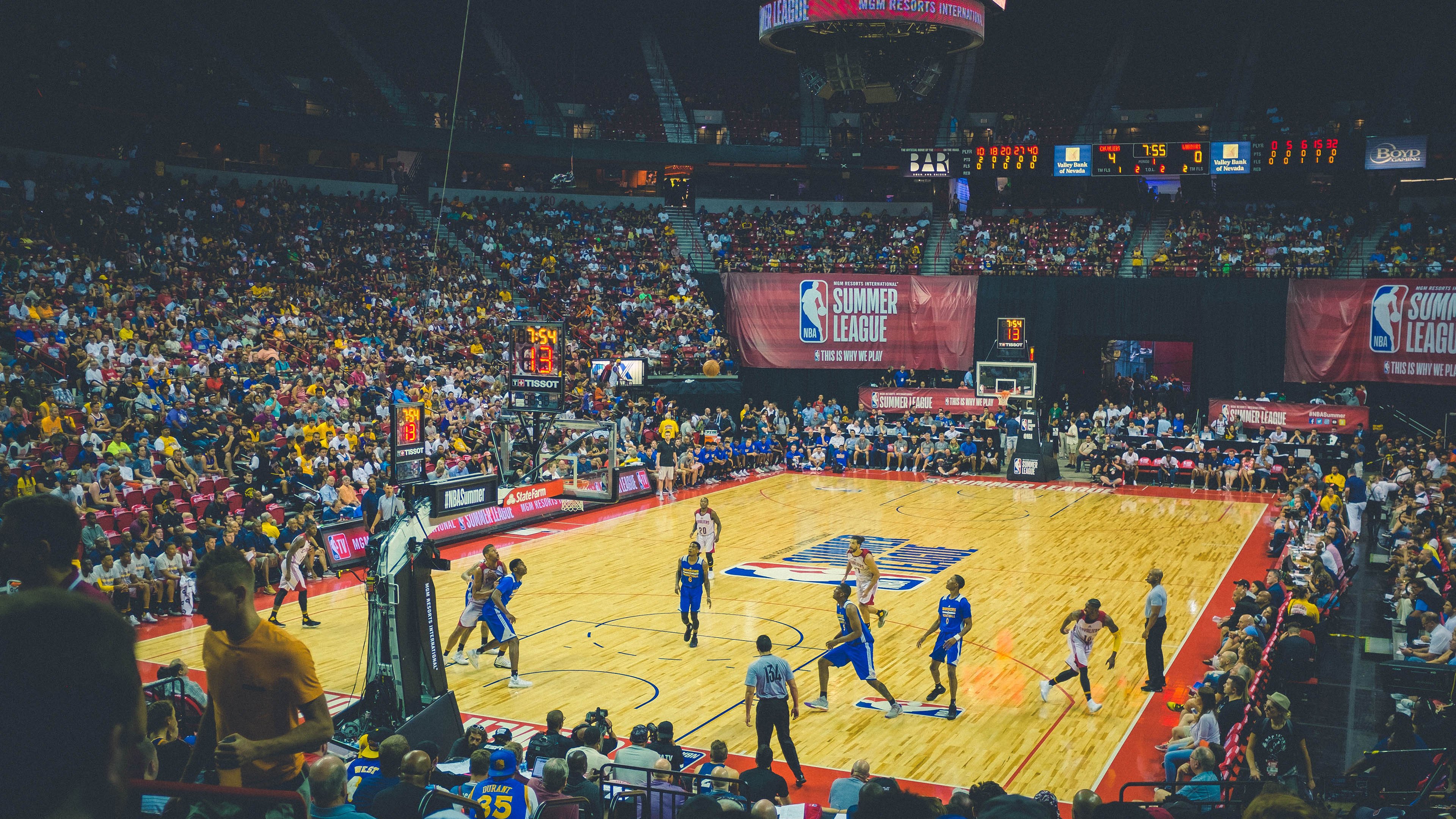 爱沙尼亚男篮在欧洲预赛中奋勇争先，冲击奥运