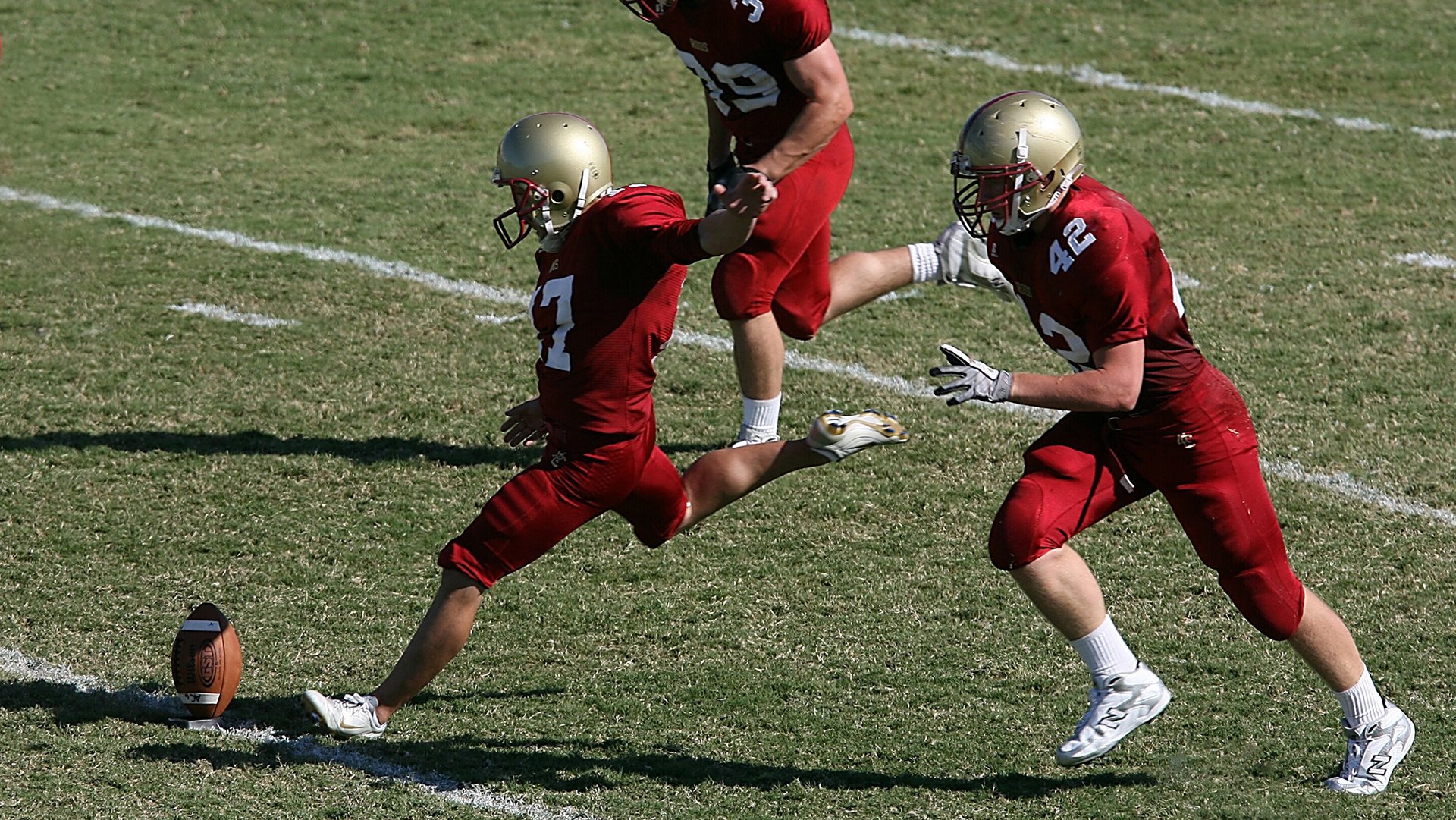 球员达成国家纪录，媒体展开专题报道，球员锦标赛2021赛程