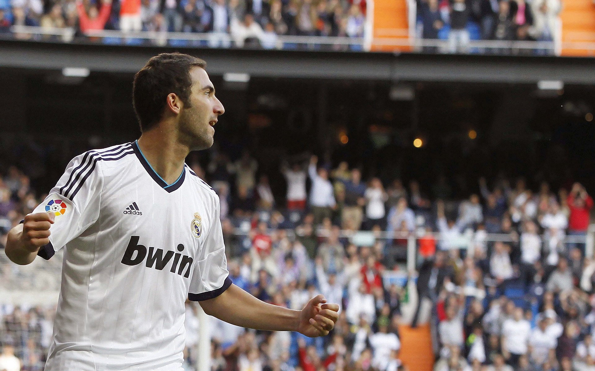 英超冲刺激烈：胜负悬念再次升温！，英超 whu